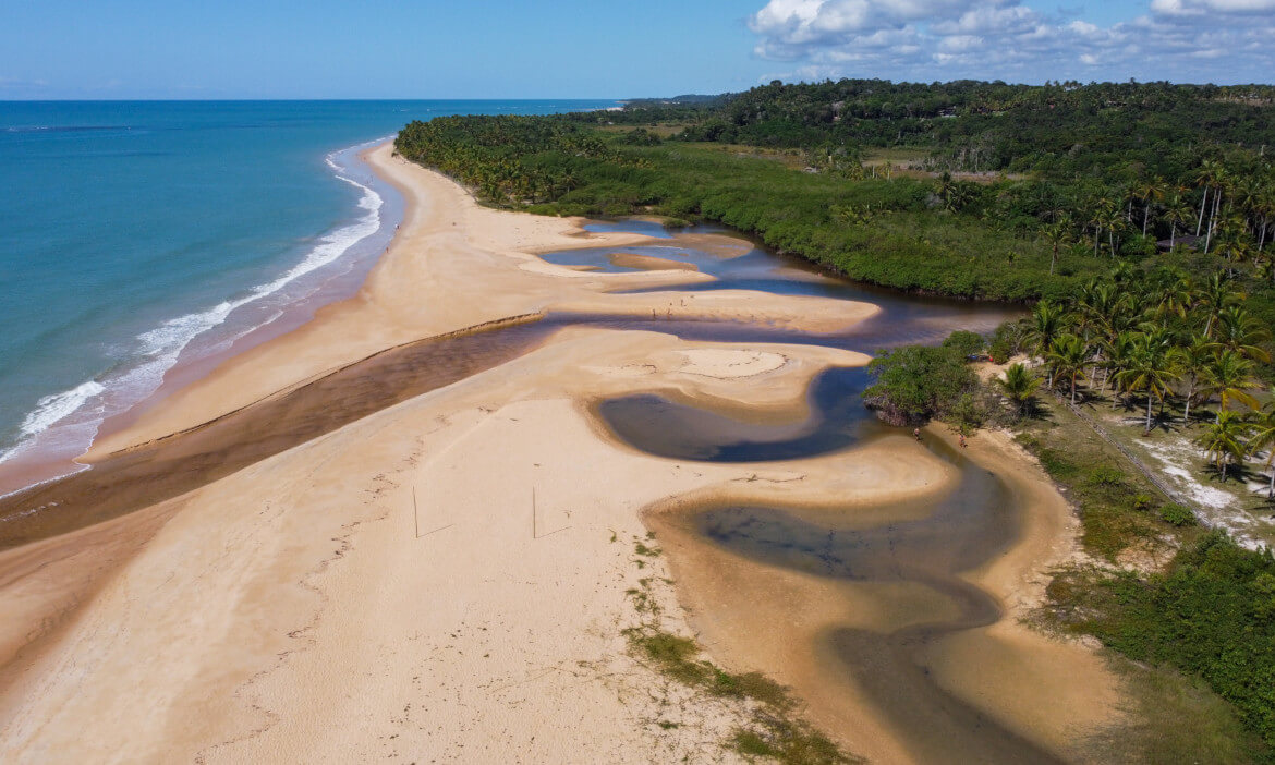Praia do Rio da Barra - Arraial d'Ajuda, Bahia.